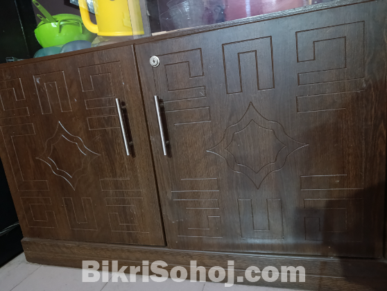 ডিনার কেবিনেট/শোকেস